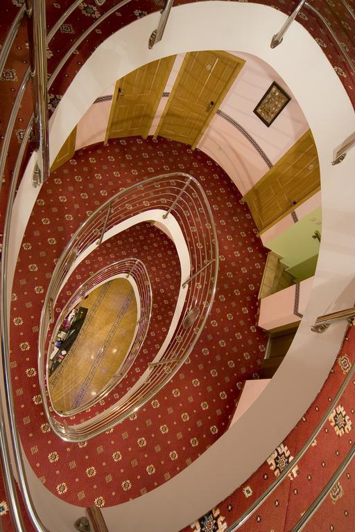 Hotel Alexander'S نيترا المظهر الخارجي الصورة