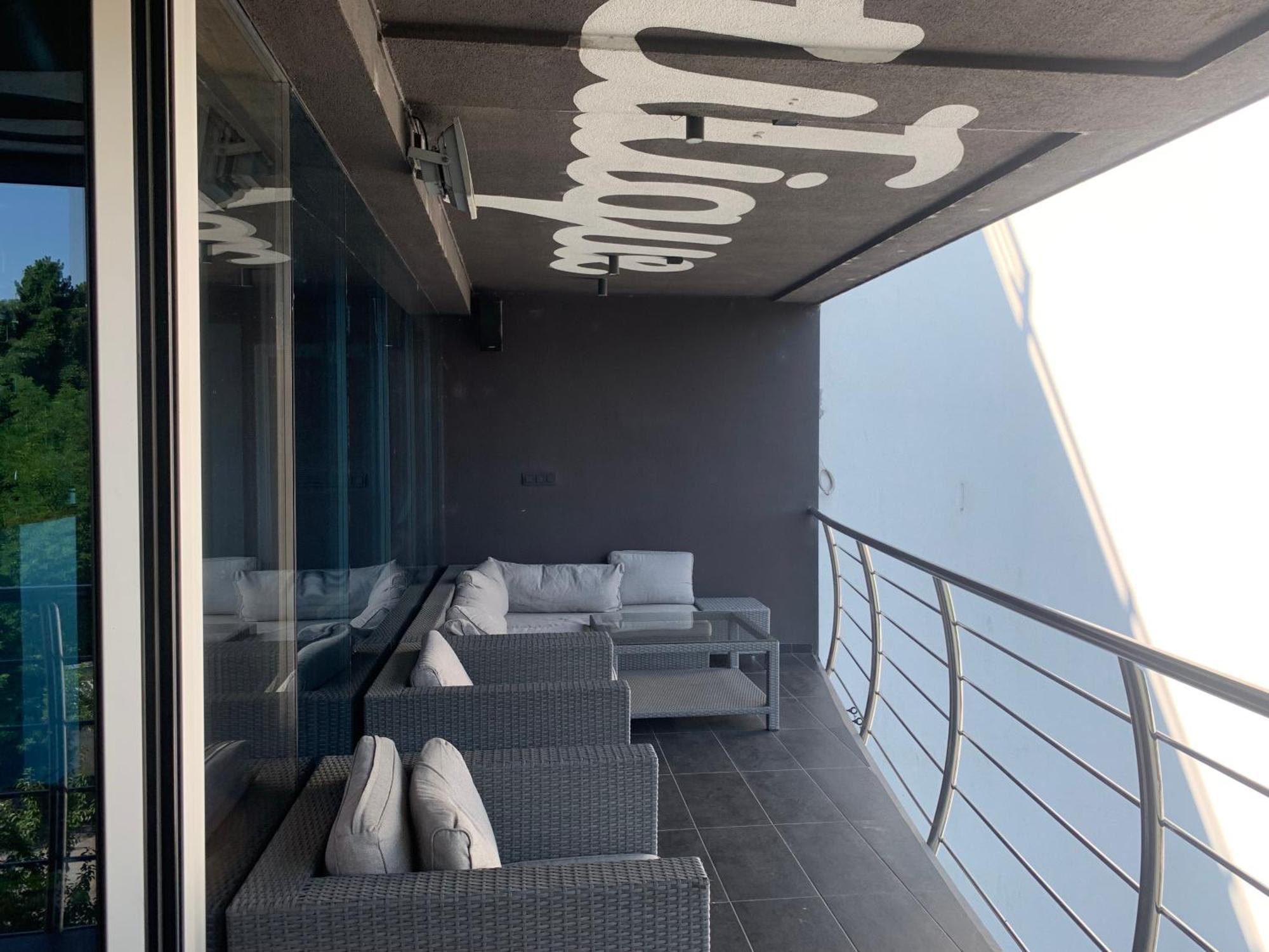 Hotel Alexander'S نيترا المظهر الخارجي الصورة